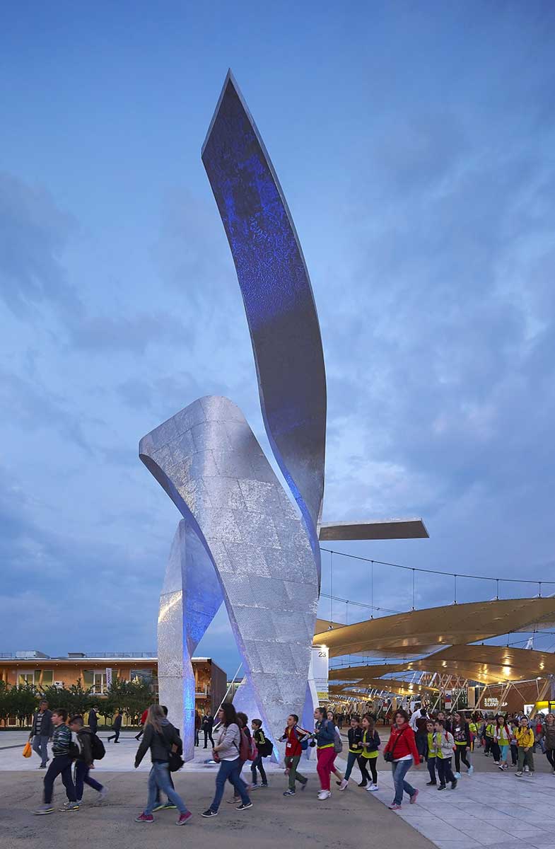studio-libeskind_wings_expo-2015_huftoncrow_002-2280x3487.jpg