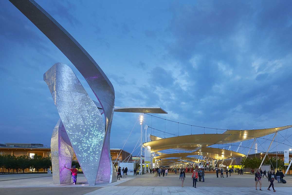 studio-libeskind_wings_expo-2015_huftoncrow_003-2280x1520.jpg