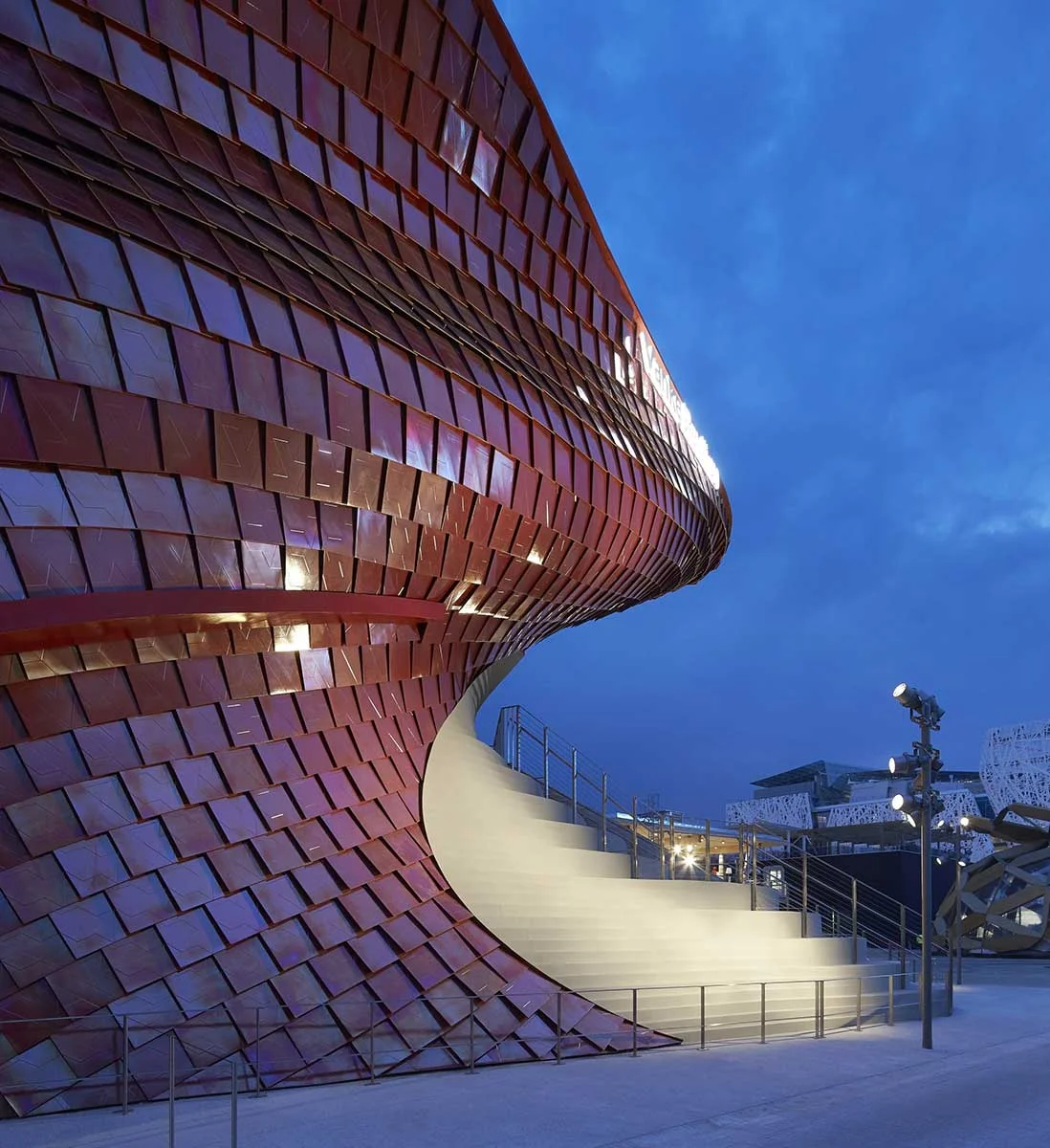 studio-libeskind_vanke-pavilion_expo-2015_huftoncrow_007-2280x2491.jpg