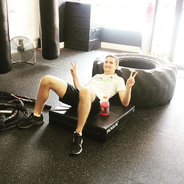 Falgowski cracks me up😂. Take advantage of that rest homie💪💪💪
.
.
.
.
.
@mikefalg .
.
.
.
.
.
.
.
.
.
#fitness #exercise #hiit #training #nasm #live #lead #passion #cardio #weightloss #weightlossjourney #break #strength #training #onemoreround #f