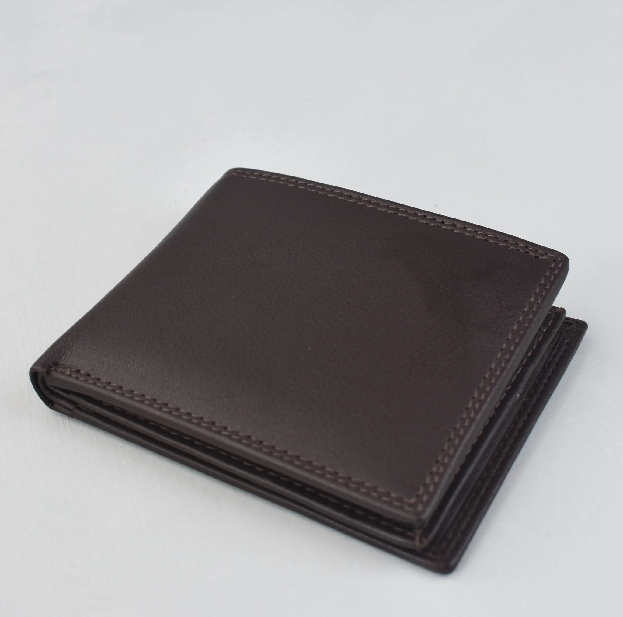 Men's brown leather wallet