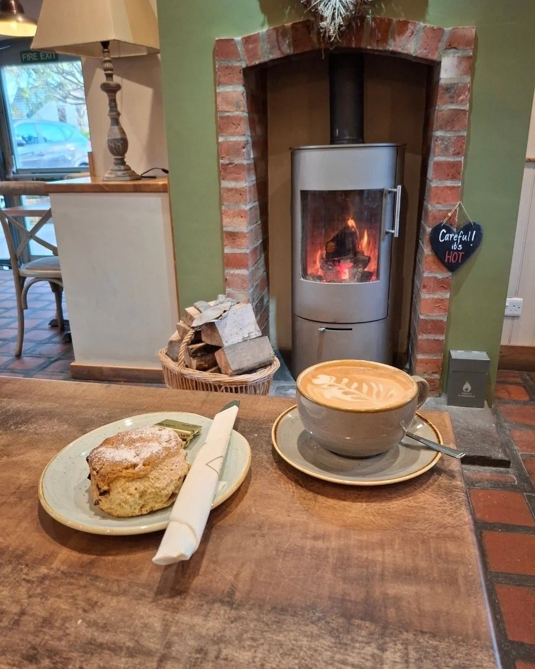 It's warm and cosy in here ☕️