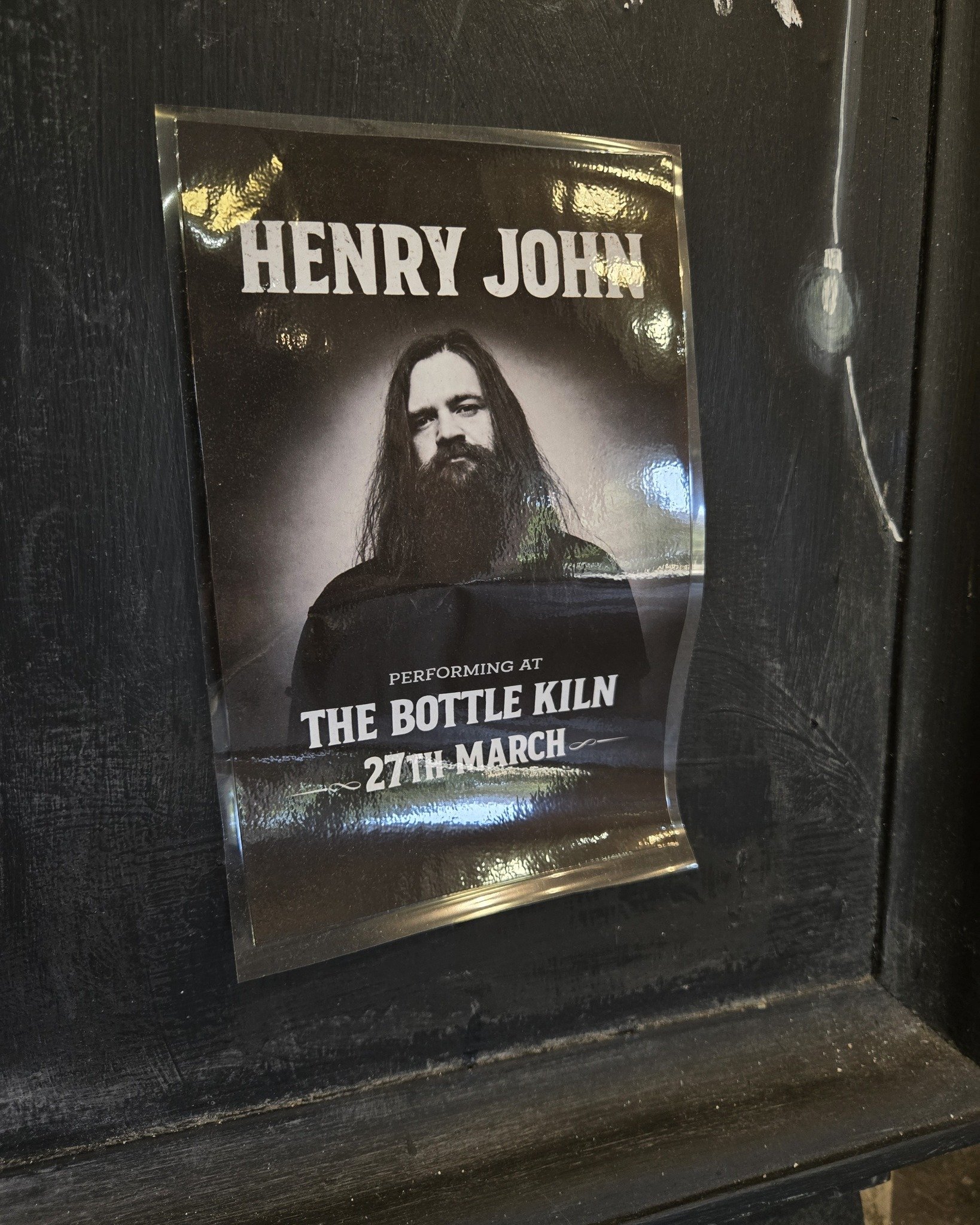 Friday 27th March, (Pay day) sees Henry John, rock vocalist, singing Live at the Bottle Kiln. Live from 7pm. 🎶
Book a table now. 
0115 9329 442 option 1.