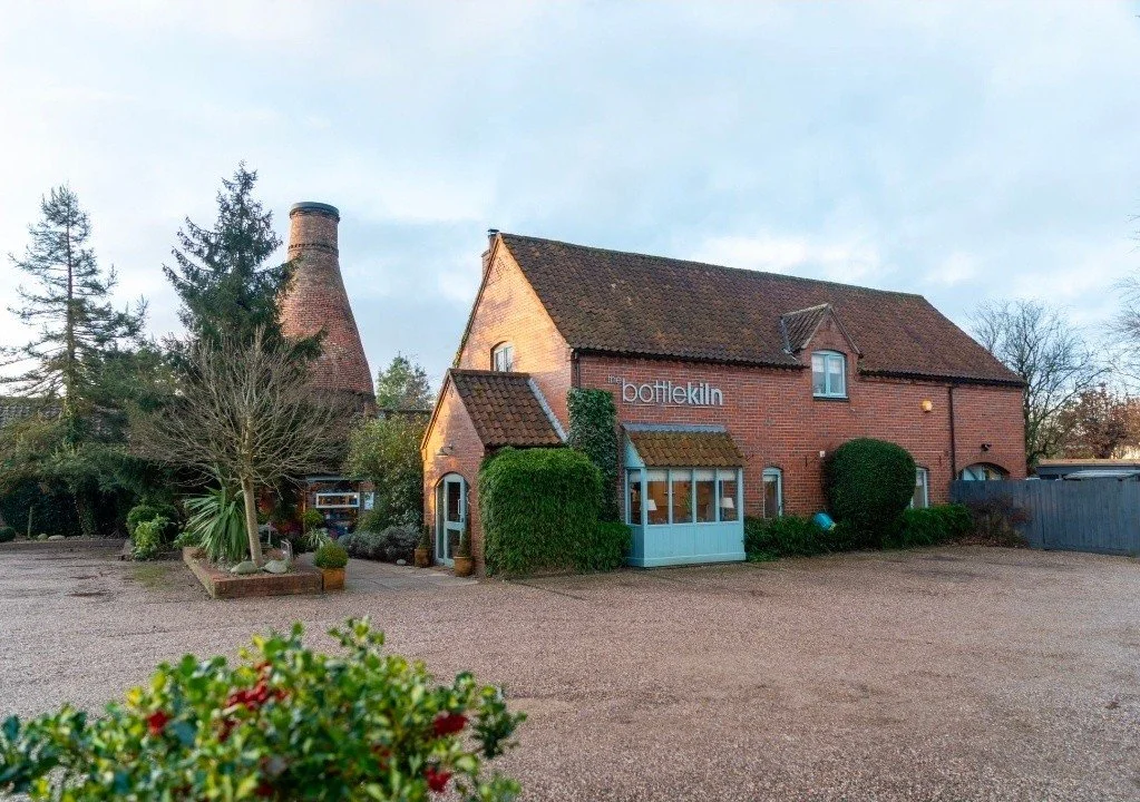 Welcome to the Bottle Kiln.
A cafe, gift shop, homeware shop and gardens set around an old Kiln. 
Open 7 days a week serving food everyday. 
Visit us at www.bottlekiln.co.uk
Or find us in West Hallam, Derbyshire.