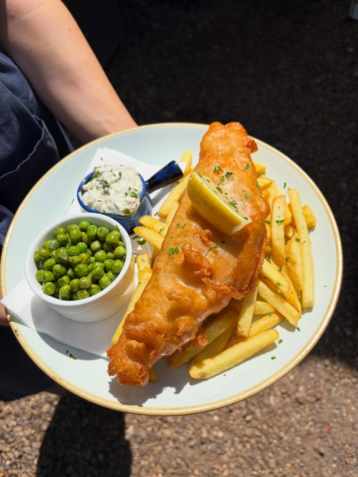 Today&rsquo;s special!

Fish and chips🐟🍟 
Served with peas and homemade tartar sauce