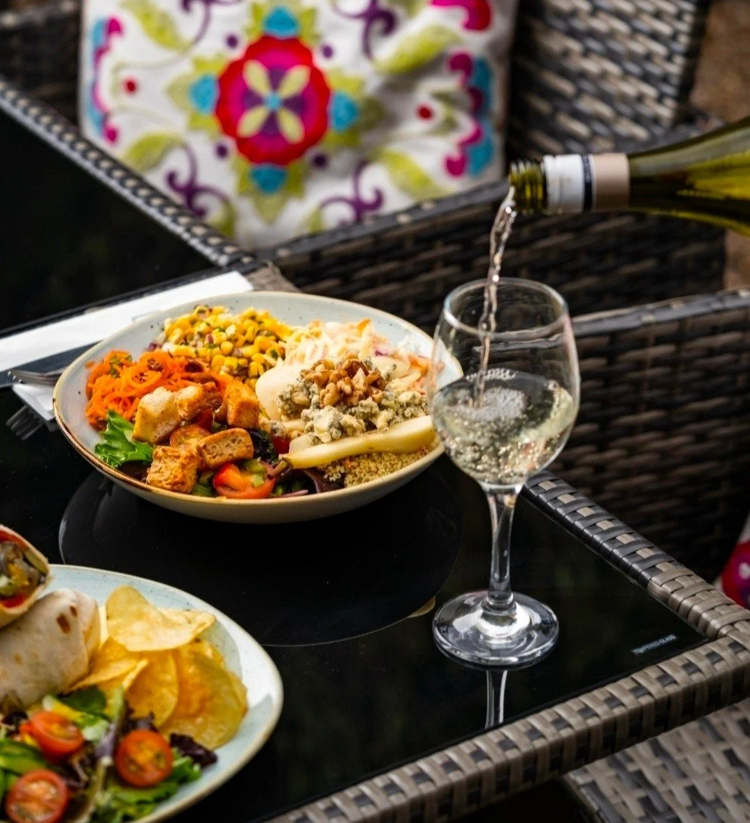 Summer dining