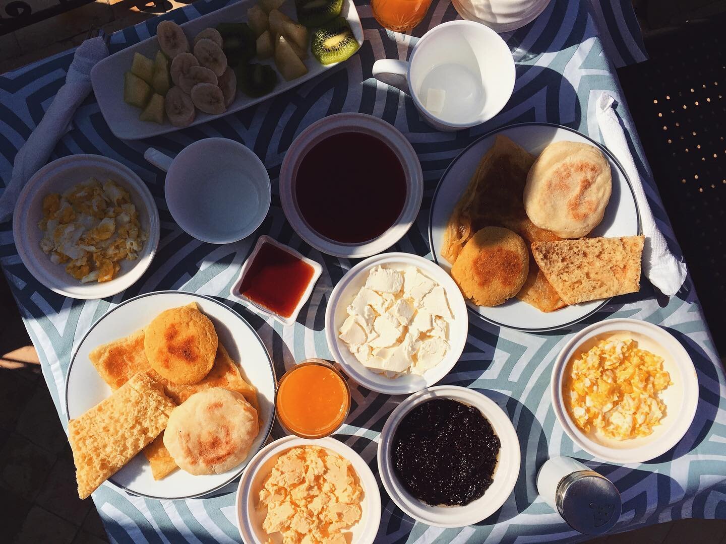 Breakfasts were definitely our favorite meal of the day in Chefchaouen 🍊🫖🍯
.
.
.
.
#menstyle#mensfashion#style#instastyle#fashionblogger#styleblogger#streetstyle#photooftheday#instagood#abitoflemon#travel#travelphotography#instapassport#traveler#a