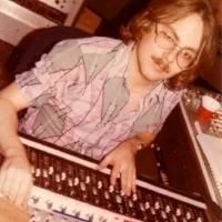 Doug@MediaLounge1978.jpg
