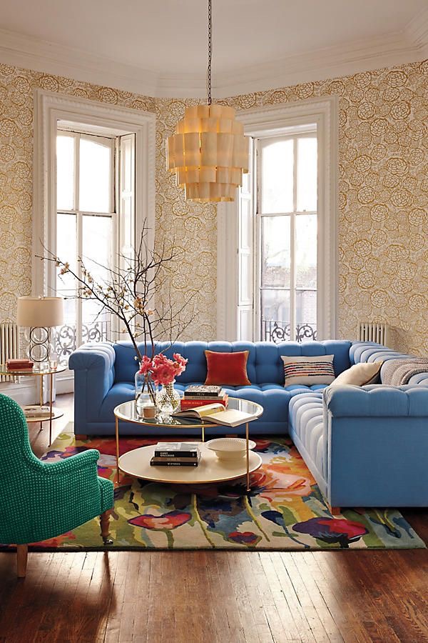 The pattern on the walls is perfectly eye-catching without being overwhelming - had it been a more vibrant/bright color, it could have been too much. Courtesy of Pinterest