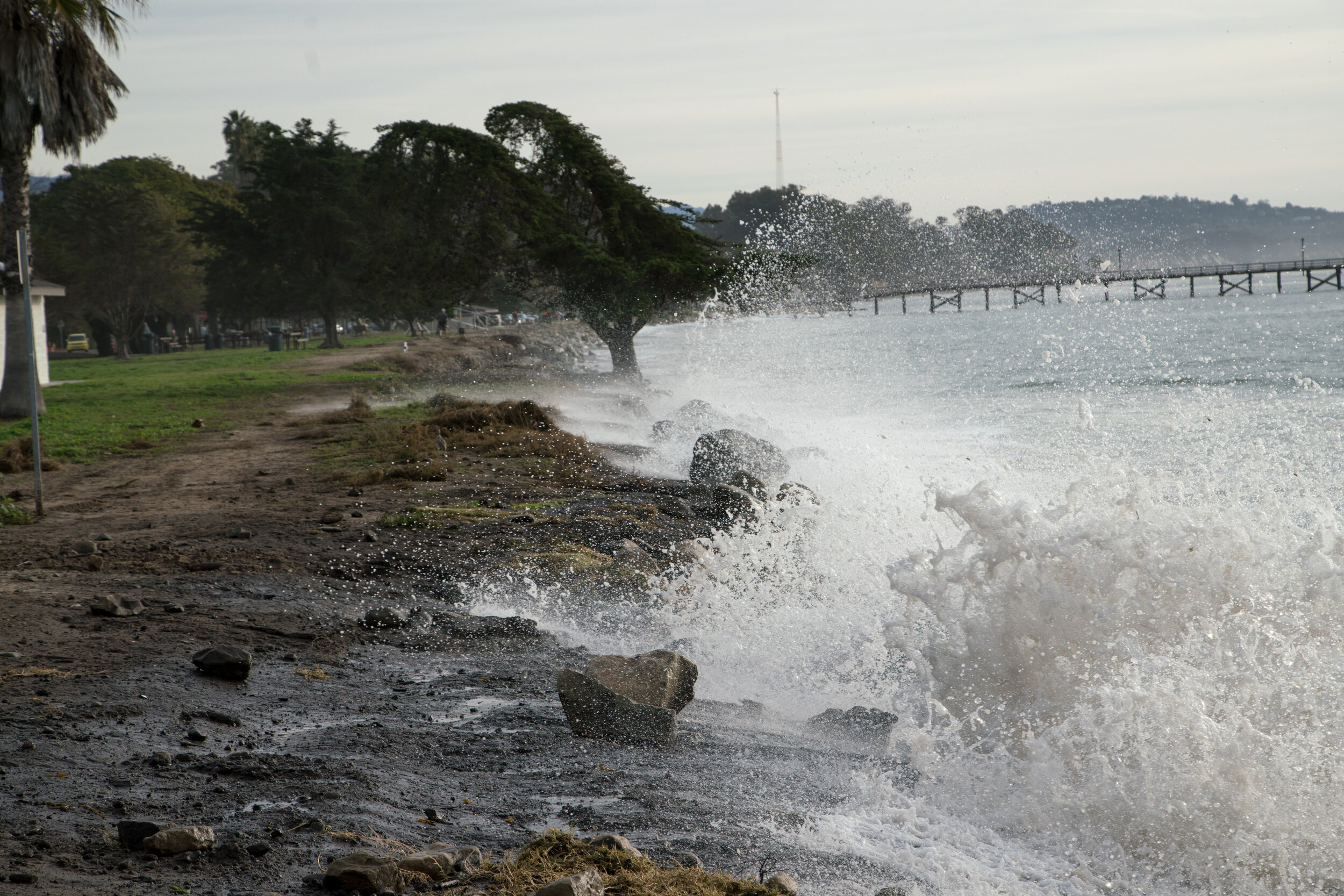 Goleta Beach Wave Crash (Branden Aroyan)