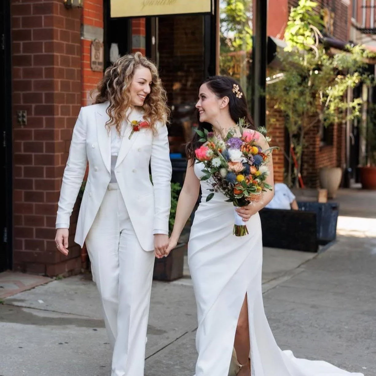 nectar&bloom-nectarandbloomny-Lauren&Rachel-Frankies-457-Spuntino-Brooklyn-NY-Spring-Wedding-Sarah-Bode-Clark-Bridal-Bouquet.jpg