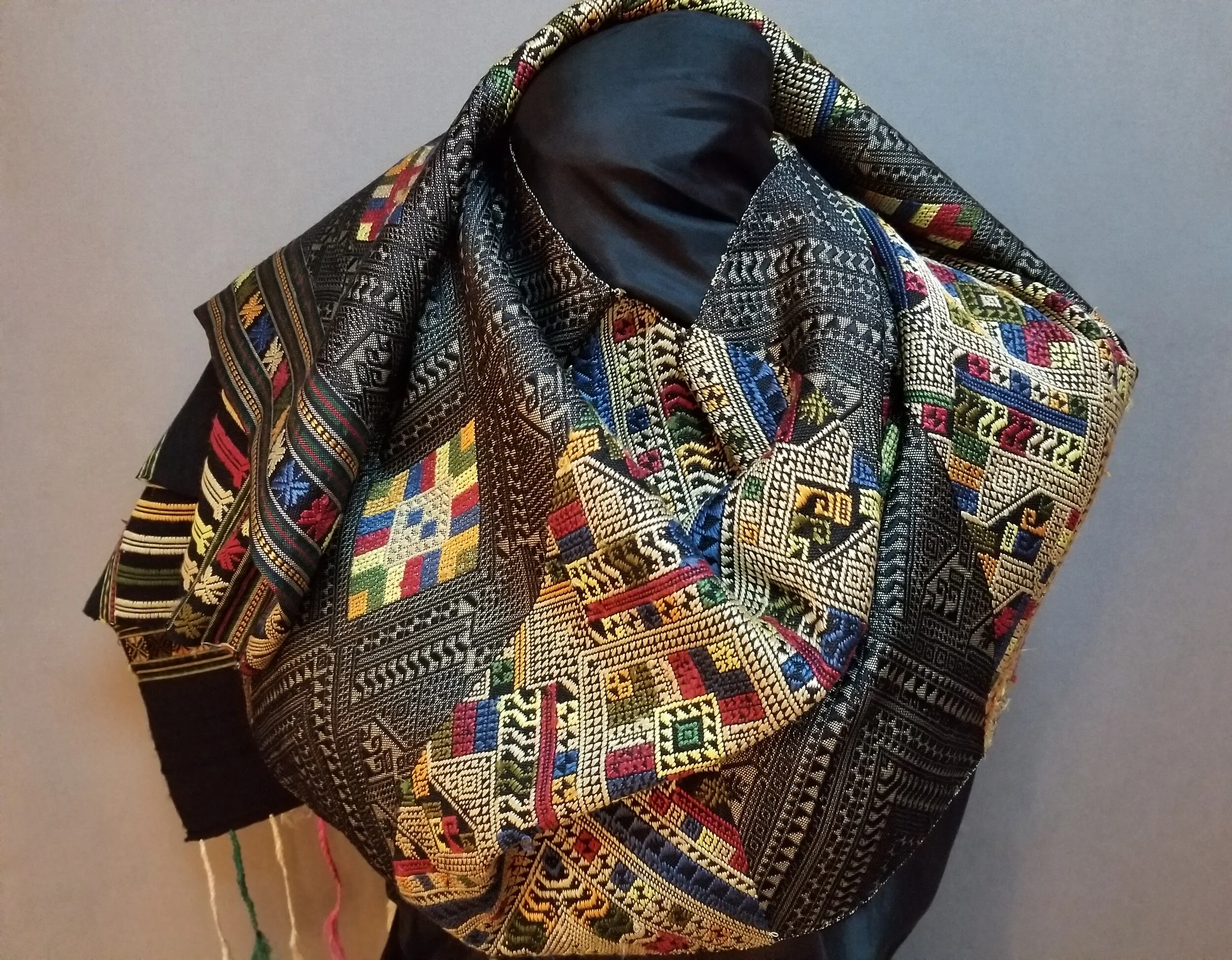 LAE44  Silk Ceremonial Shawl