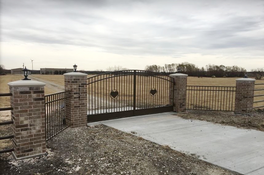 metal custom gate.JPG