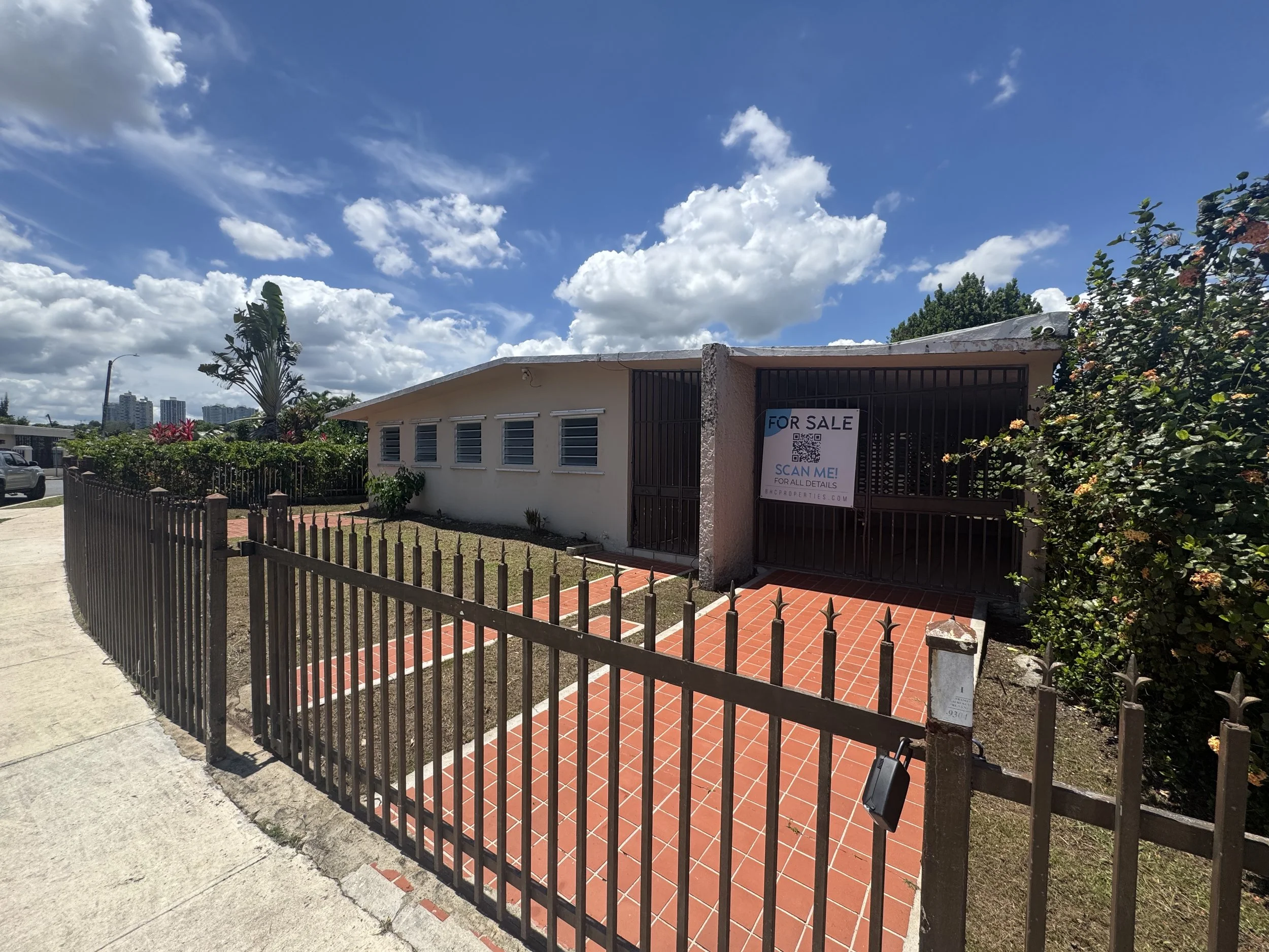 Calle Sevilla, Torrimar - Guaynabo, PR