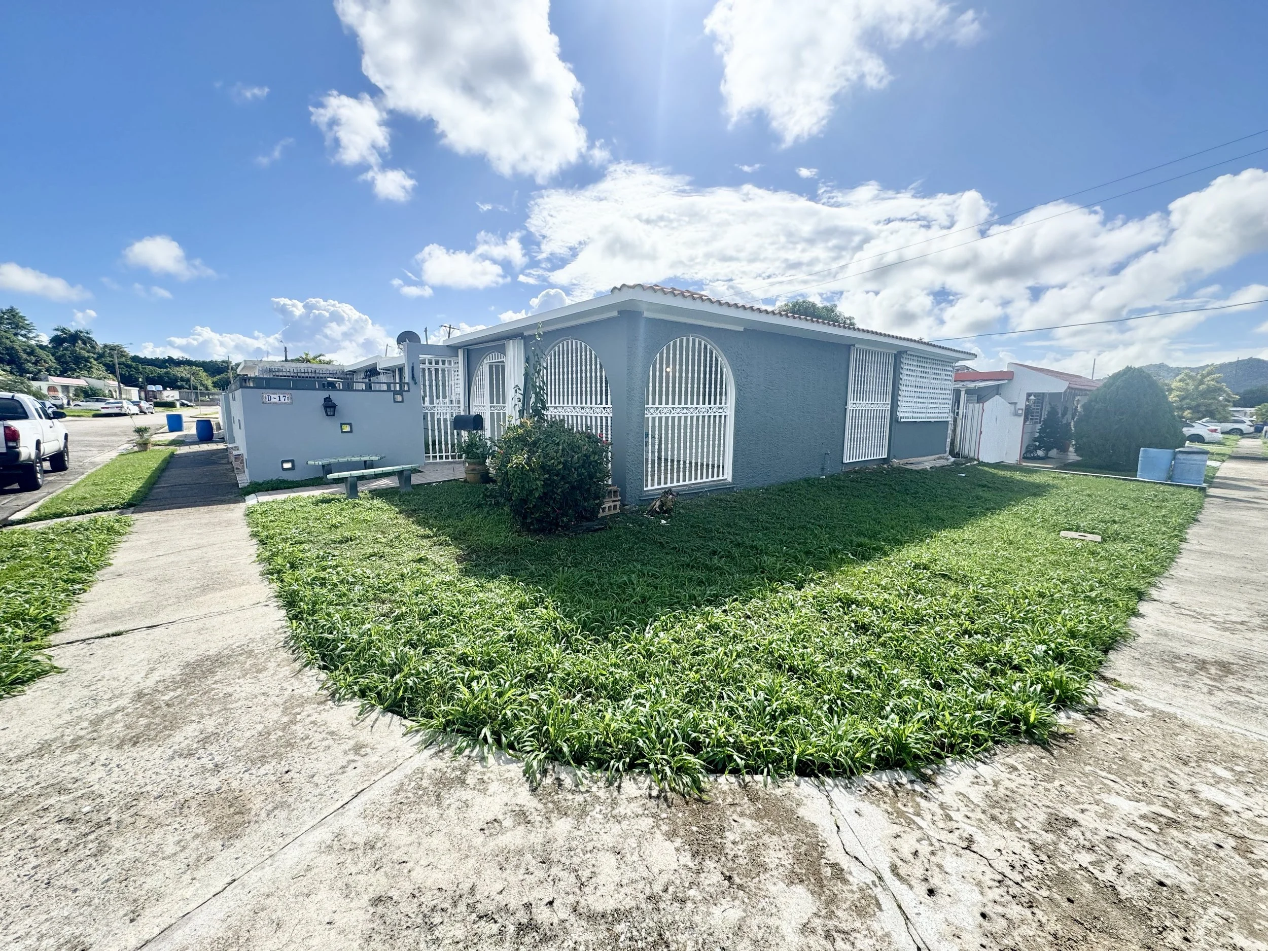 Urb. San Antonio - Humacao, PR