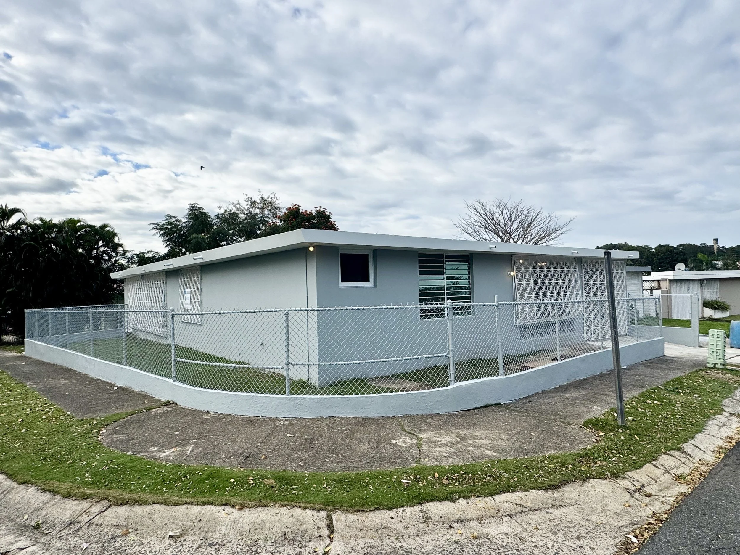 Urb. Jardines de Caparra - Bayamon, PR