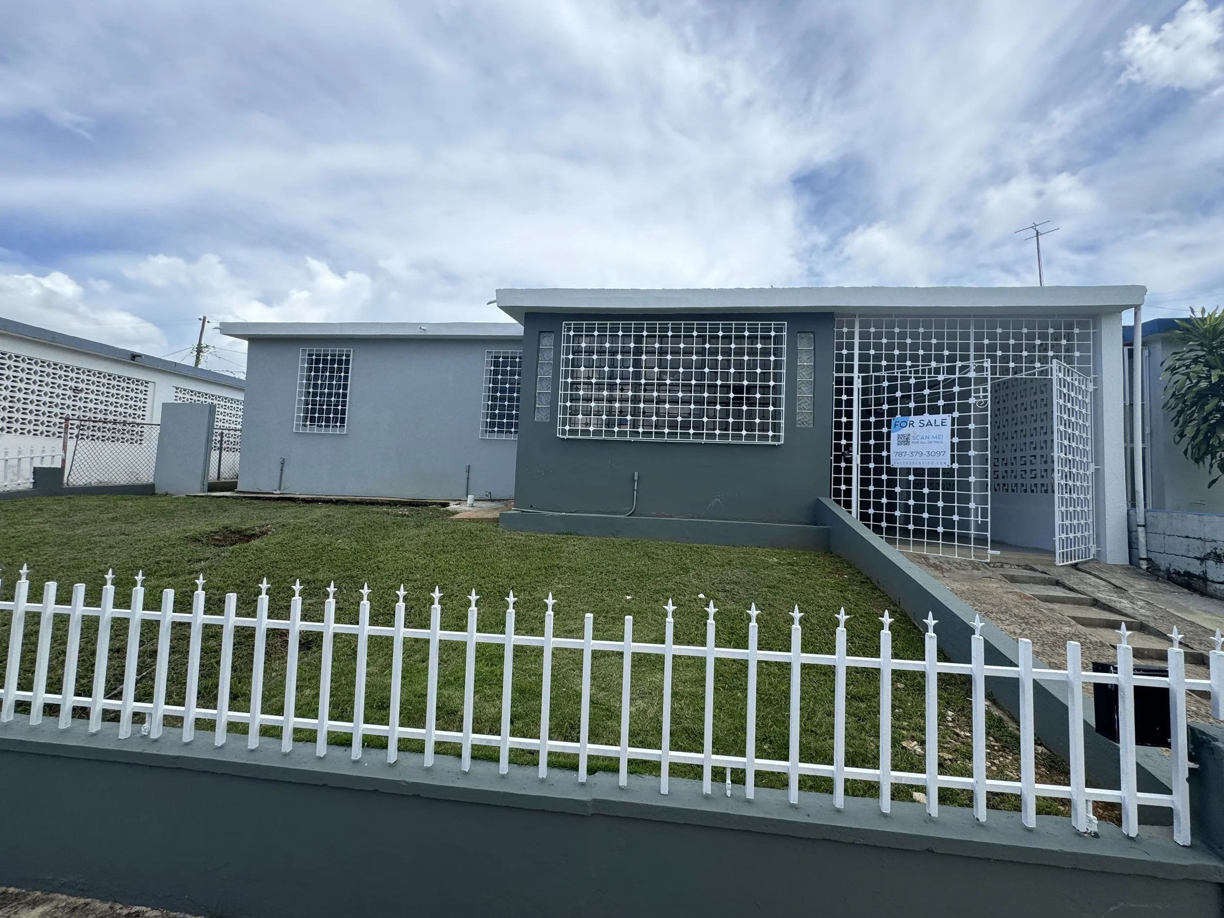Urb. Magnolia Gardens, Bayamon, PR