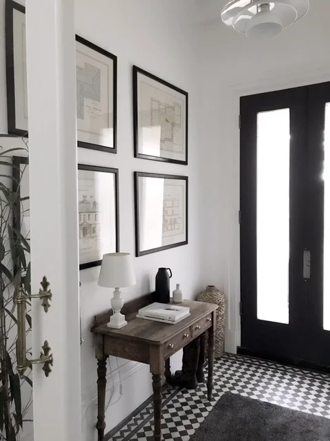 Susannah has framed and hung the original architects drawings in the beautifully restored hallway.