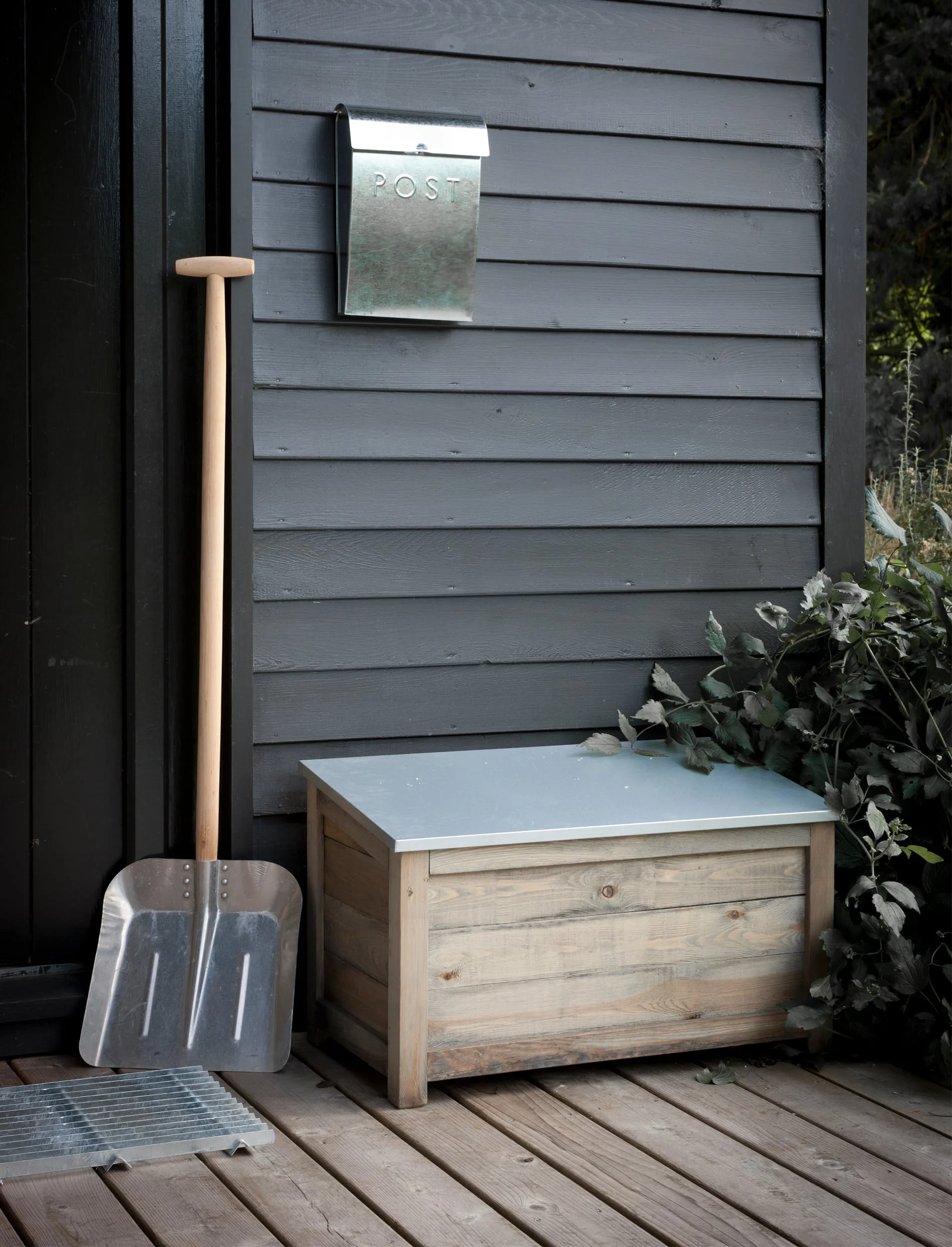 Aldsworth Outdoor Storage Box-4.jpg