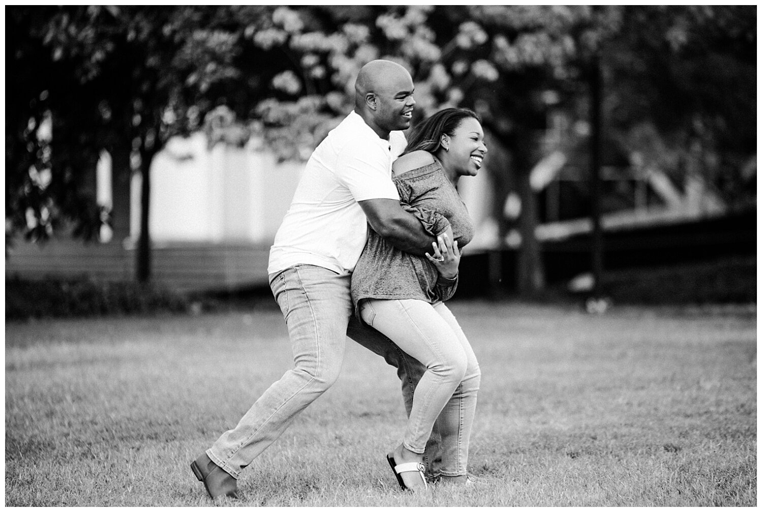 downtown nashville urban engagement session by wilde company wedding photographer (13).jpg