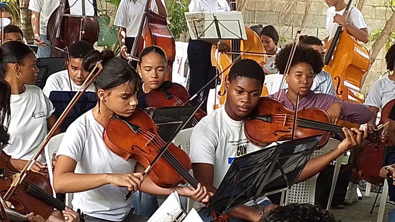 2026 IH El Sistema STRINGS.JPG