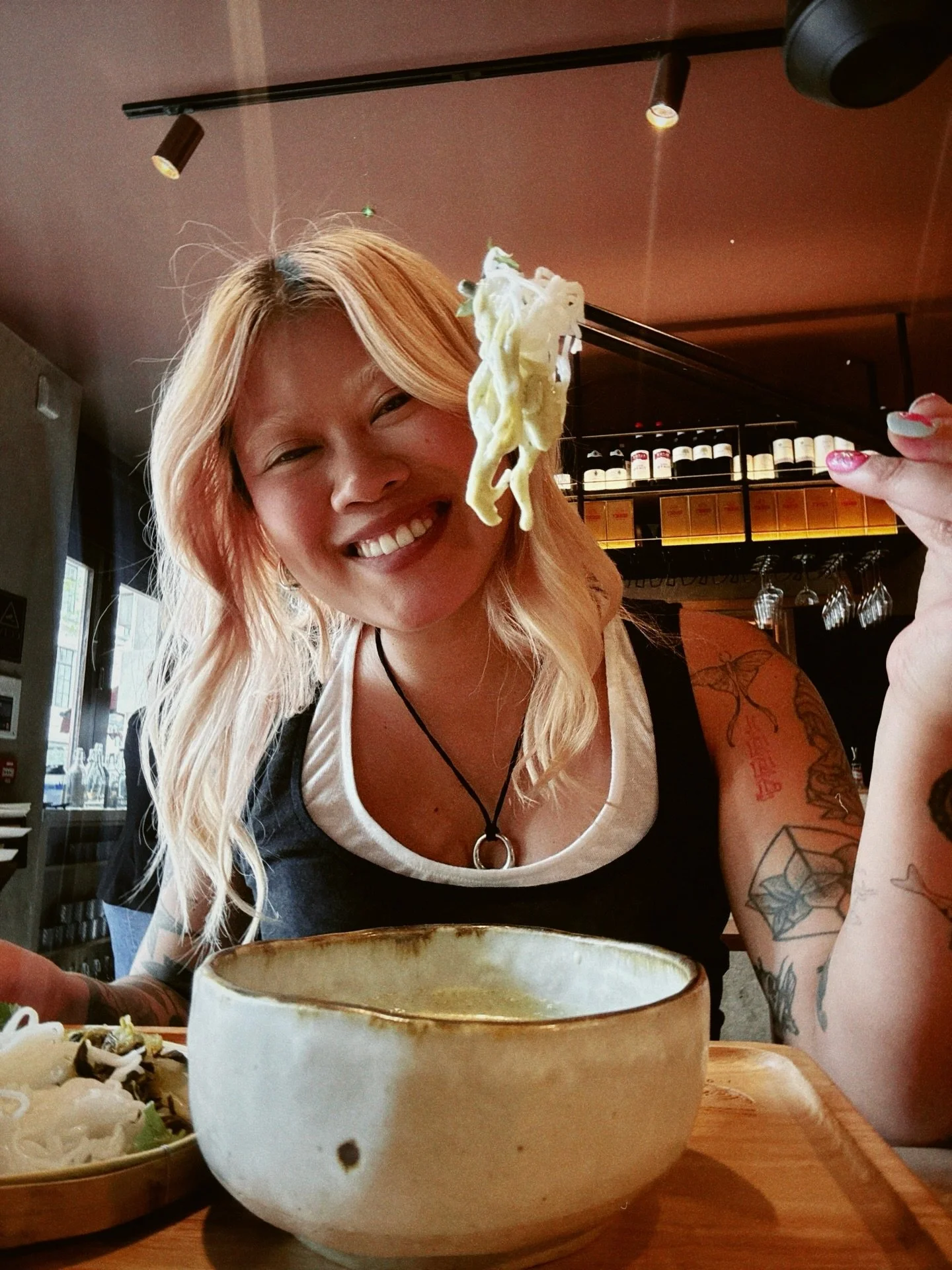 Throwback to celebrating Songkran at @khaosoi.ldn 👌🏼🇹🇭