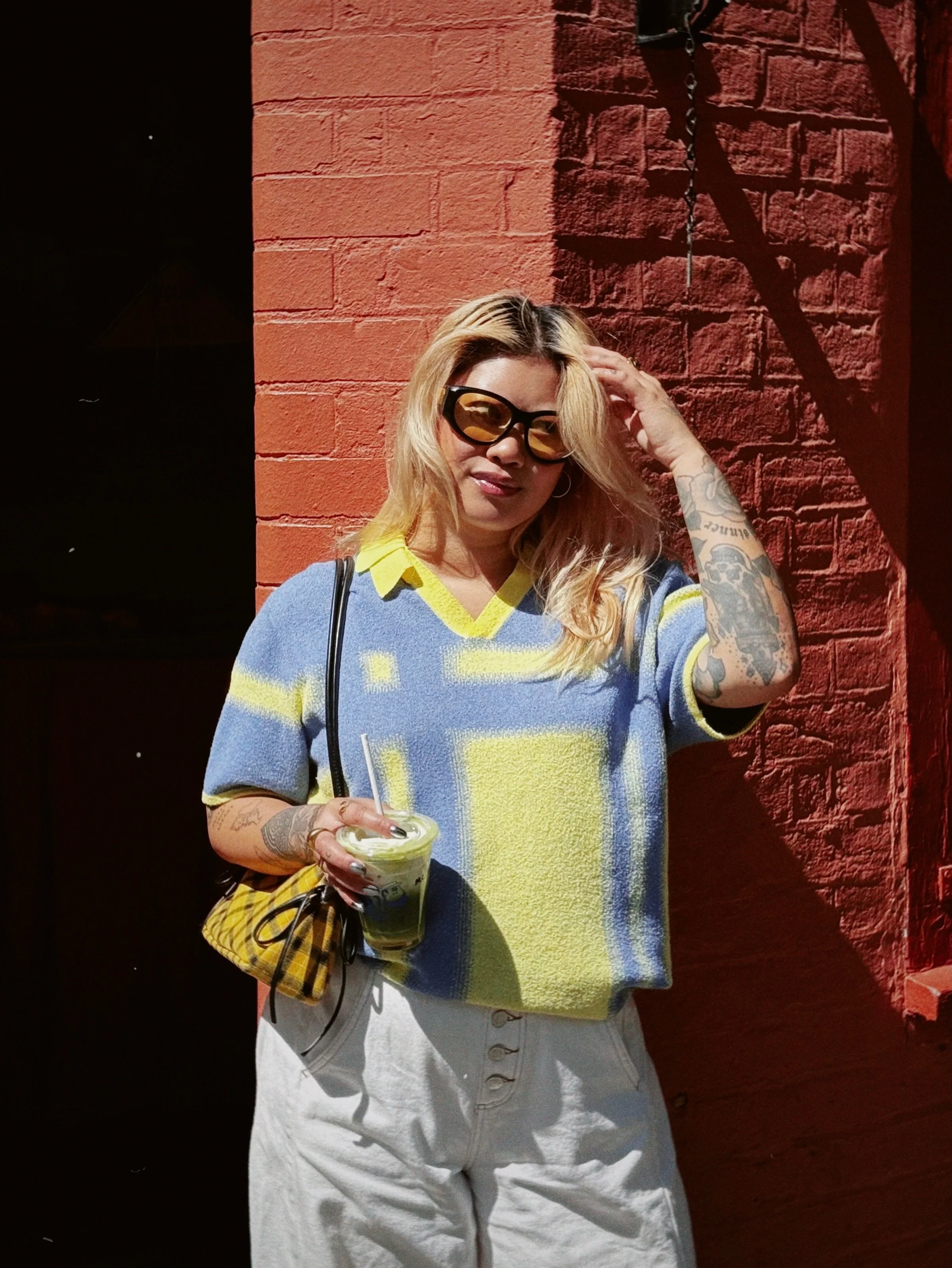 This colour combo 🩵💛🩵💛

Top @paletteprototype 
Jeans &amp; jacket @asos
Sunnies @hotfutures 
Bag @temu
Shoes @clarksoriginals