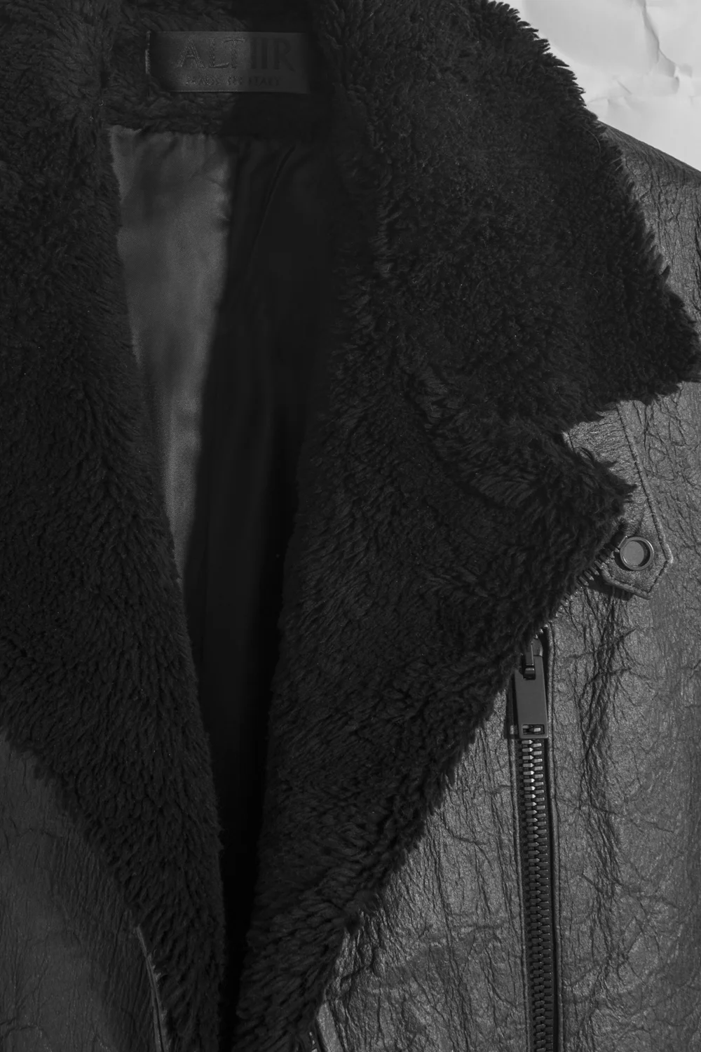 Altiir_Collar_01_WEB.jpg