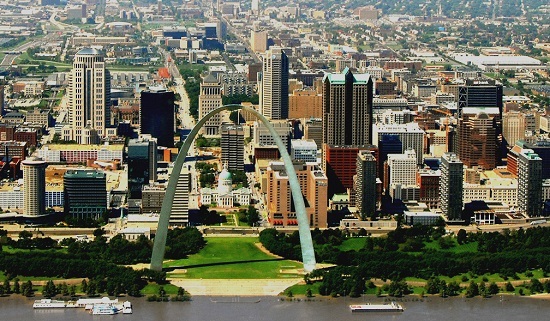 St._Louis_skyline_.jpg