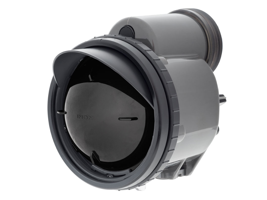 This is the INON Z330 strobe fitted with an ND filter it reduces the strobe output to give you the equivalent of having extra power settings below it’s normal lowest.