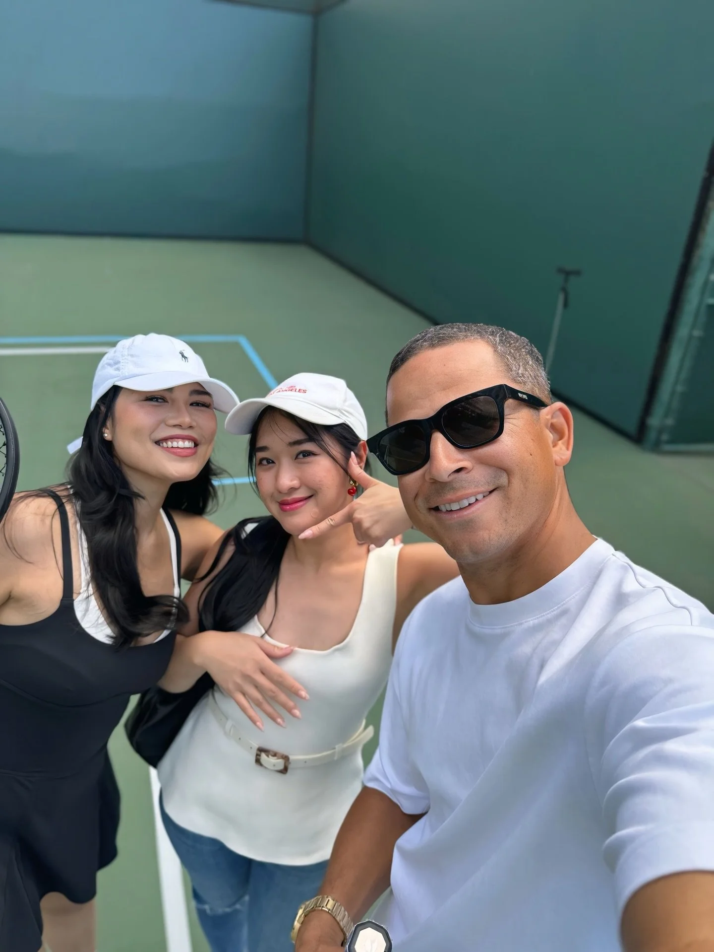 @sari_sarinya &amp; @nadear_san Was a pleasure to teach you! ##dtla #joincitytennis #losangeles #tennis tennislife