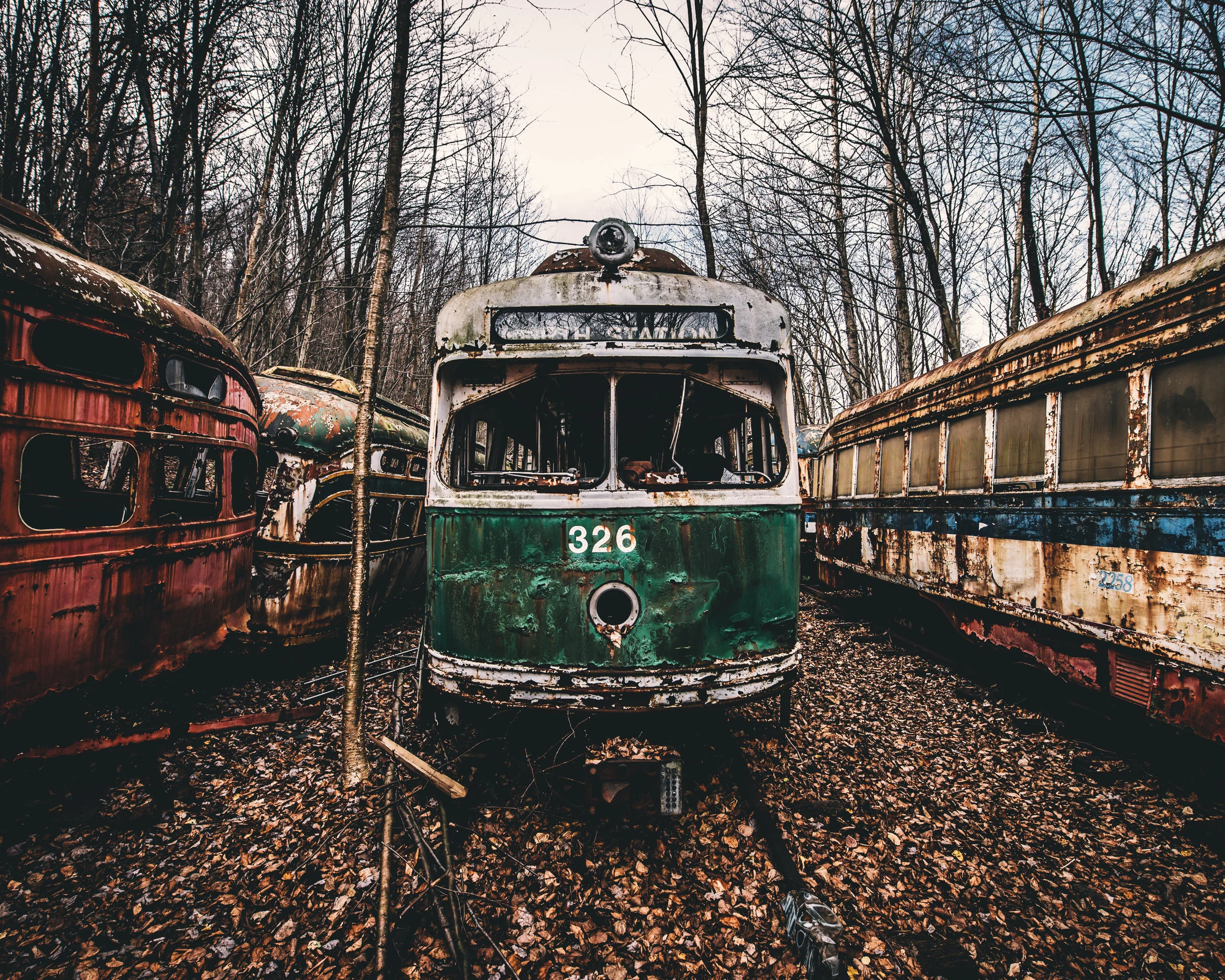 jason-cassidy-16x20-trains.jpg