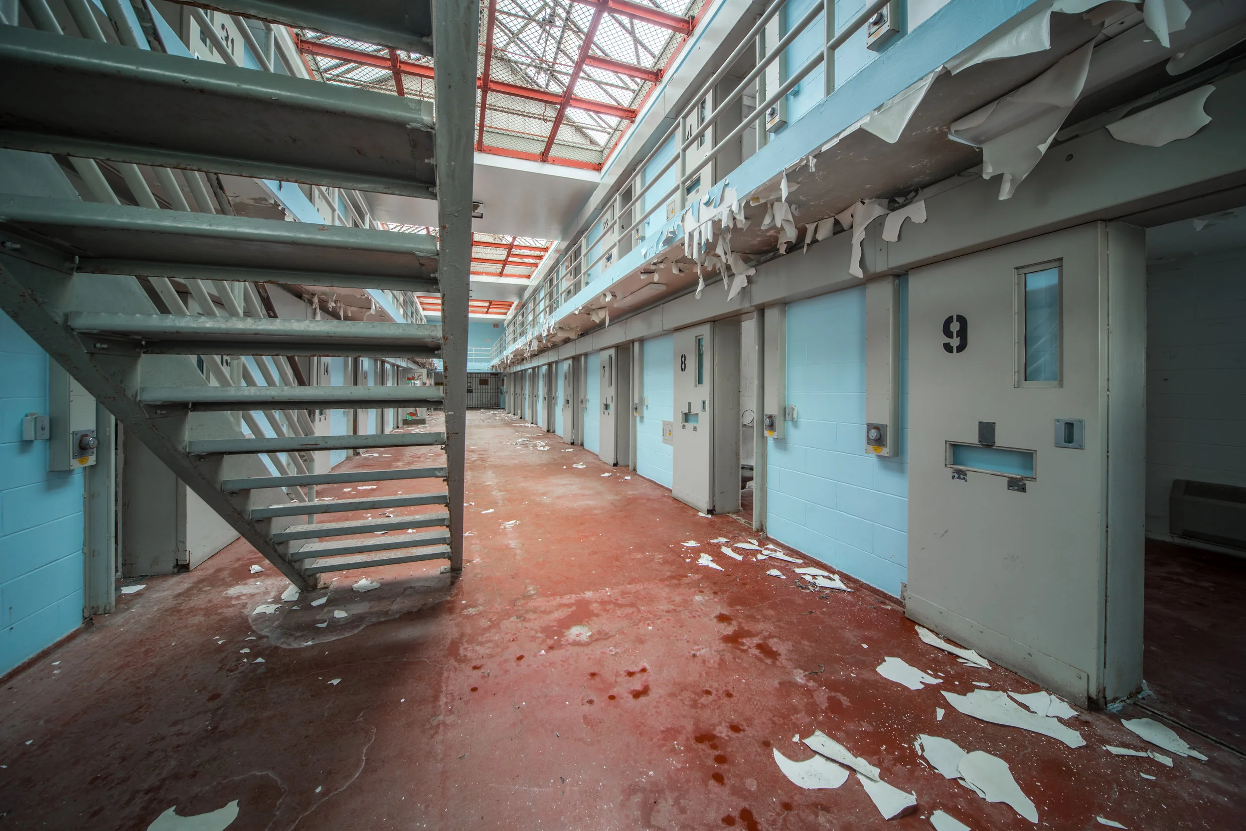 Exploring an Abandoned MidWest Jail — Abandoned Central