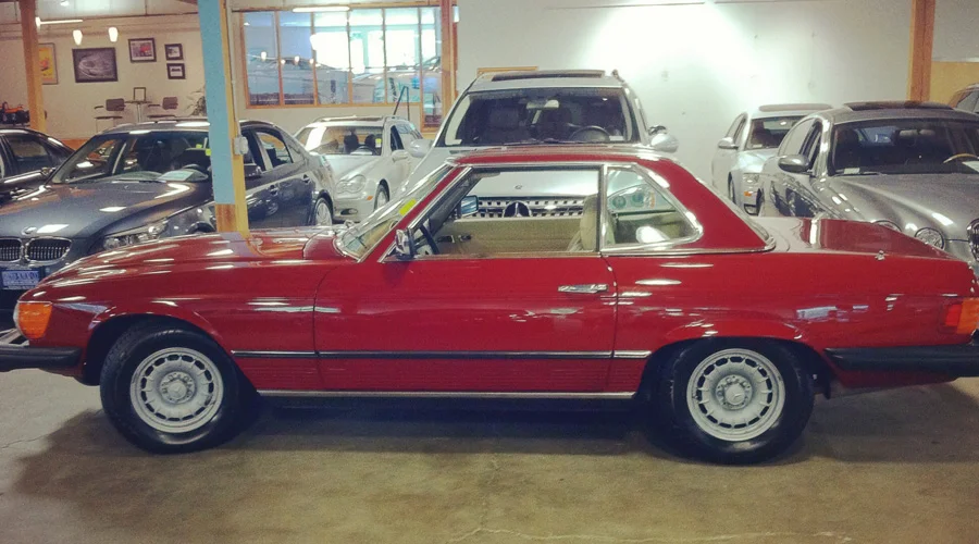 A SPRINKLE OF GLITTER AND SHINY RED SHOES