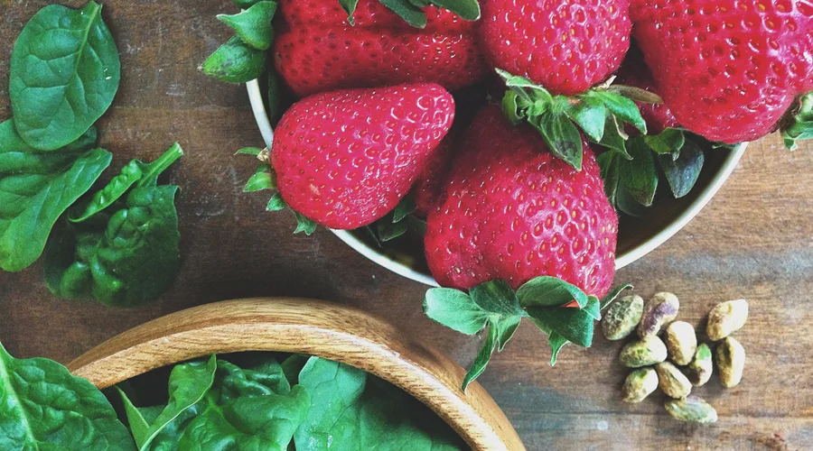 SIMPLE SUMMER SALAD: THREE WAYS