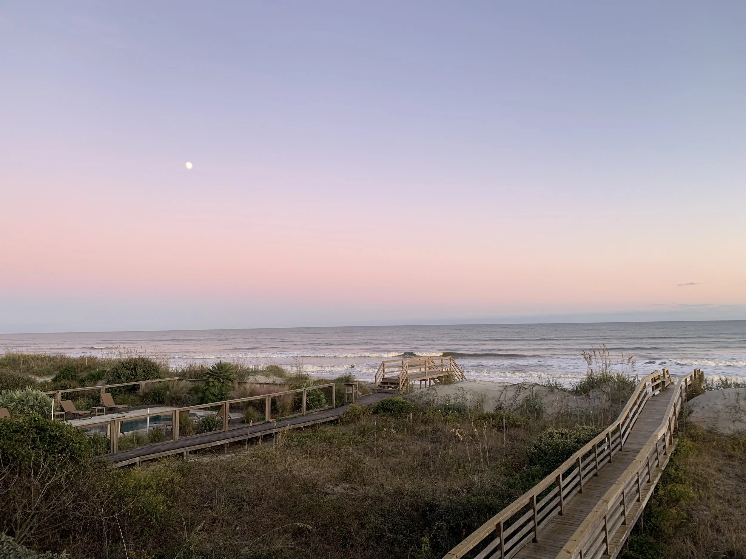 Improv can be a difficult thing to capture on film, so instead of posting some out of context scene pictures I am gifting you this beachfront sunset. Is this not one of the mostly lovely scenes one can experience? Now that I am demanding that you co…