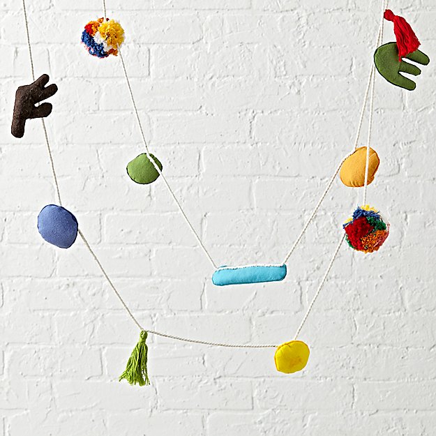 abstract-felt-garland.jpg