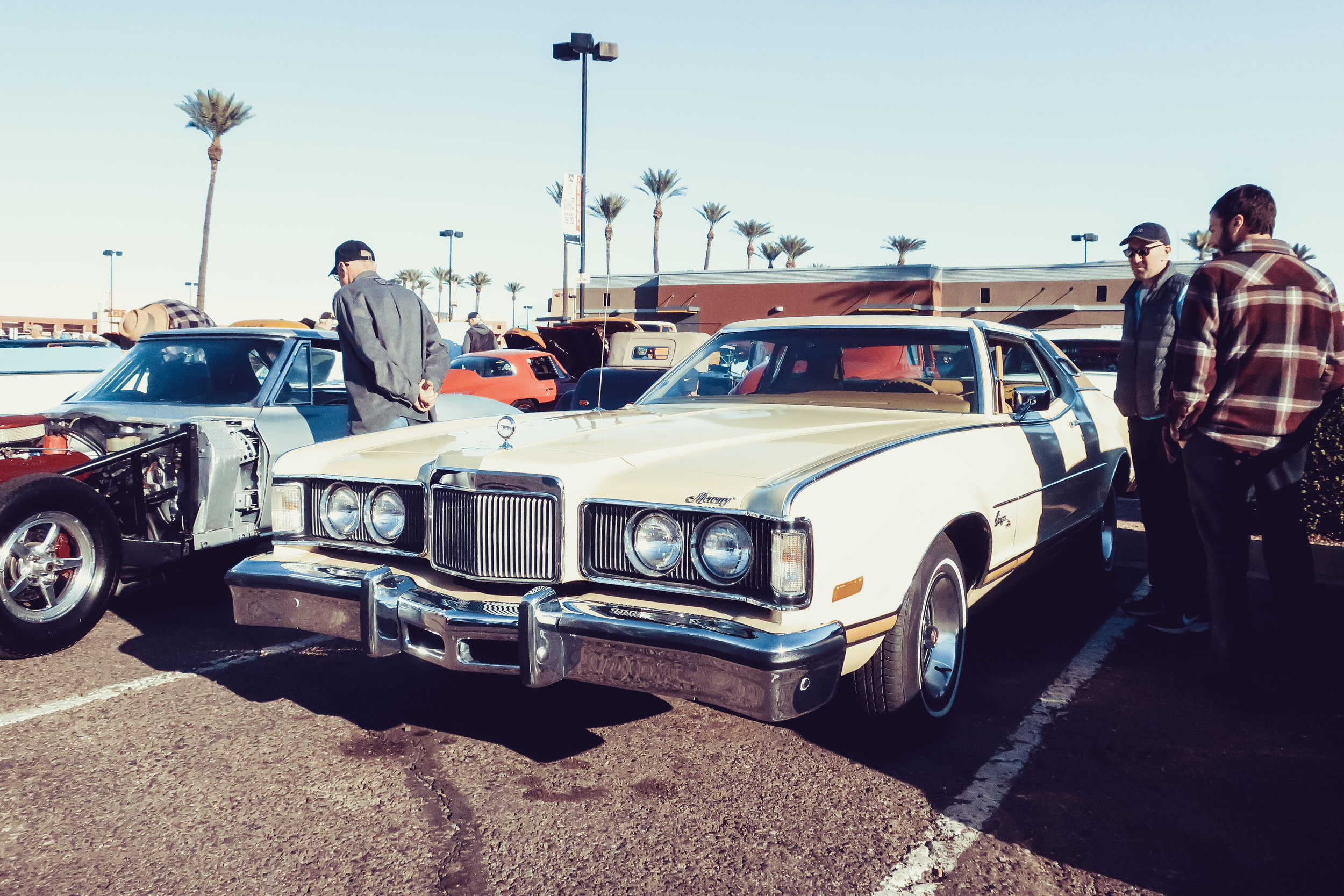 1976 Mercury Cougar.jpg