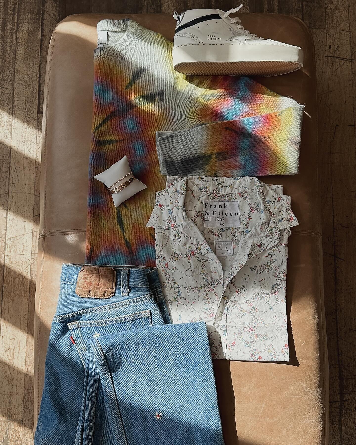 @harden.us &bull; We are obsessed!! The Harden trunk show is here and we couldn&rsquo;t be more excited. First up? Tie dyed beauties 🌈 Which is you&rsquo;re favorite?! 
.
.
#loropiana #cashmere #pnw #downtownbend #ootd #springstyle #sweater #bendore