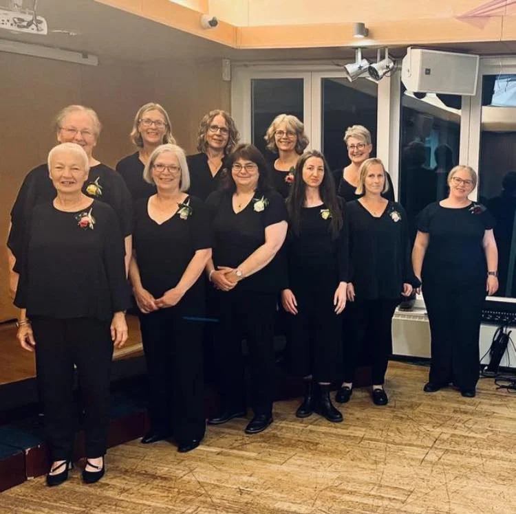 🎶 Dolce Ladies Ensemble Live at Lemon Street Market! 🎶