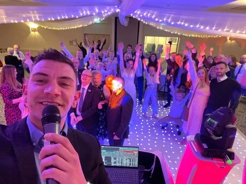 AO Events DJ — dancefloor moments