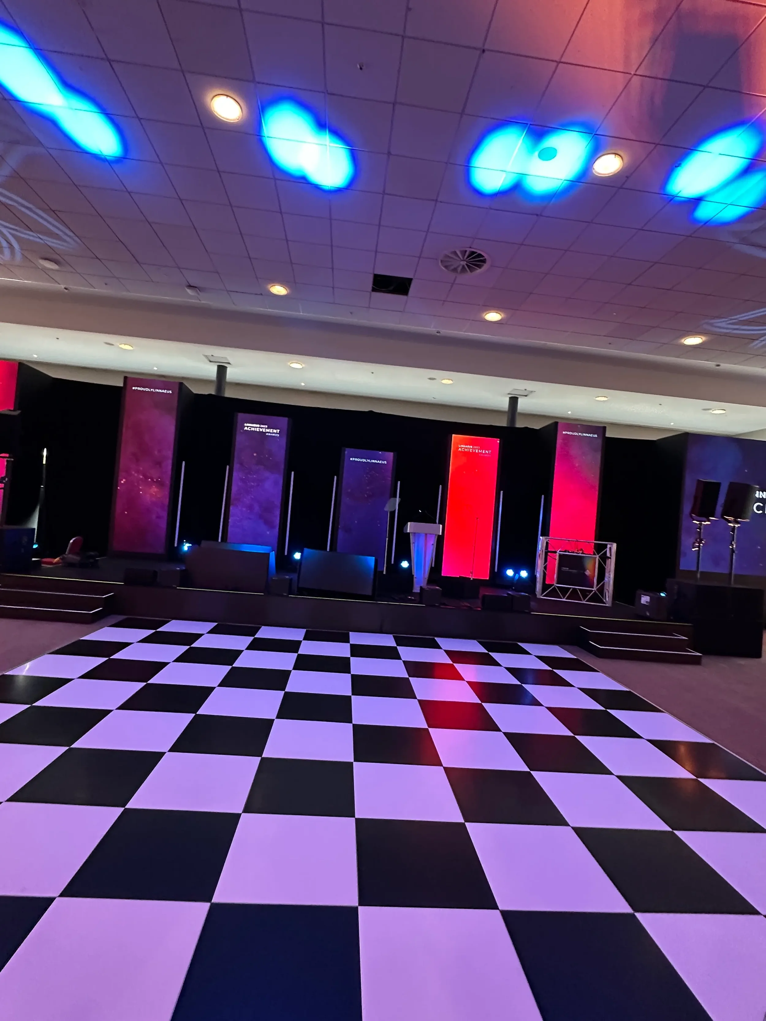 black-white-chequered-dance-floor-uk.webp