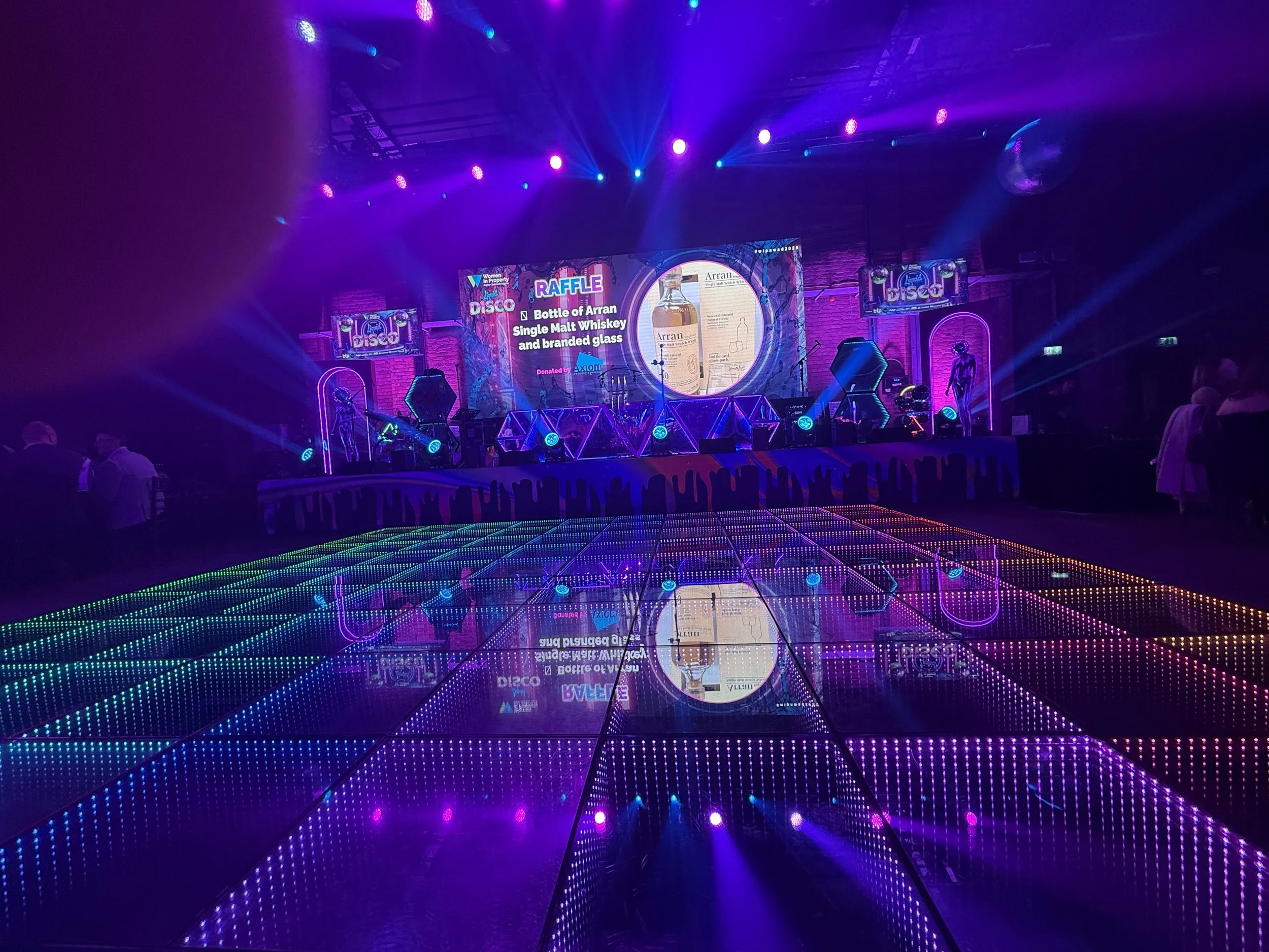 Example of a venue style where an infinity dance floor may not fit the aesthetic