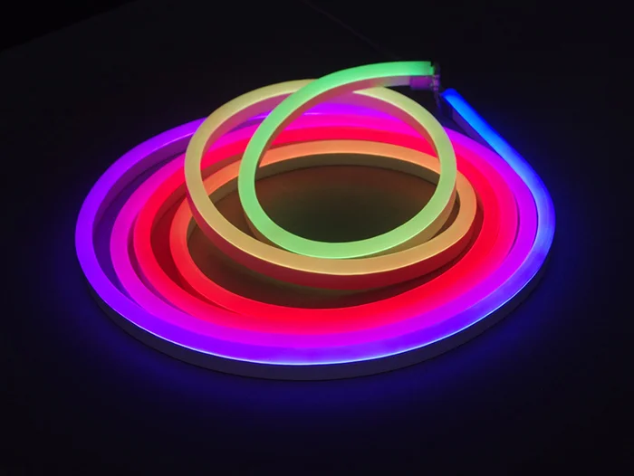 Curvetube_RGB_SideView.jpg