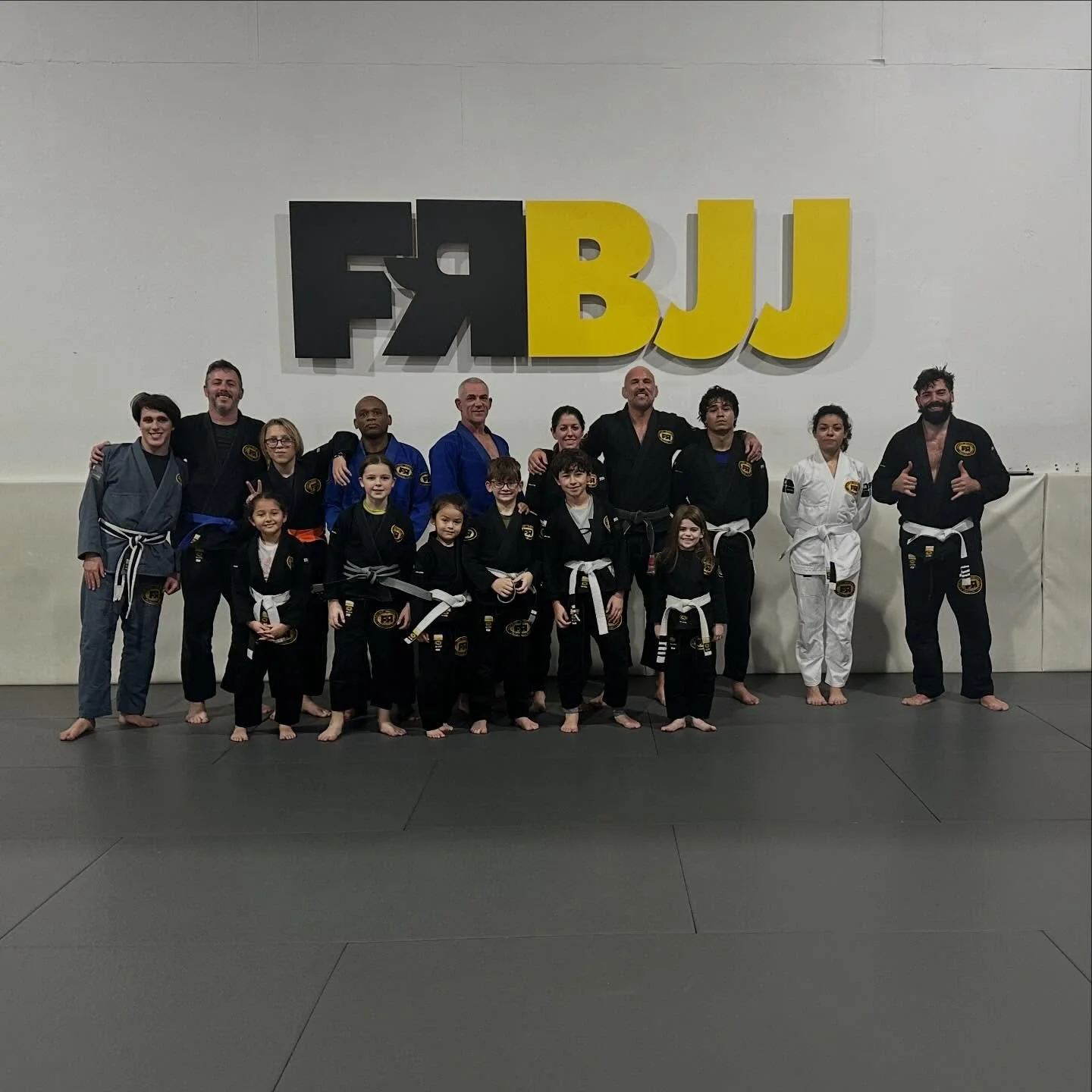 Saturday classes 
10-11 Gi 🥋 11-12 No Gi 🦵12-2 Open Mat 😎
#saturday #jiujitsu #openmat #frbjj