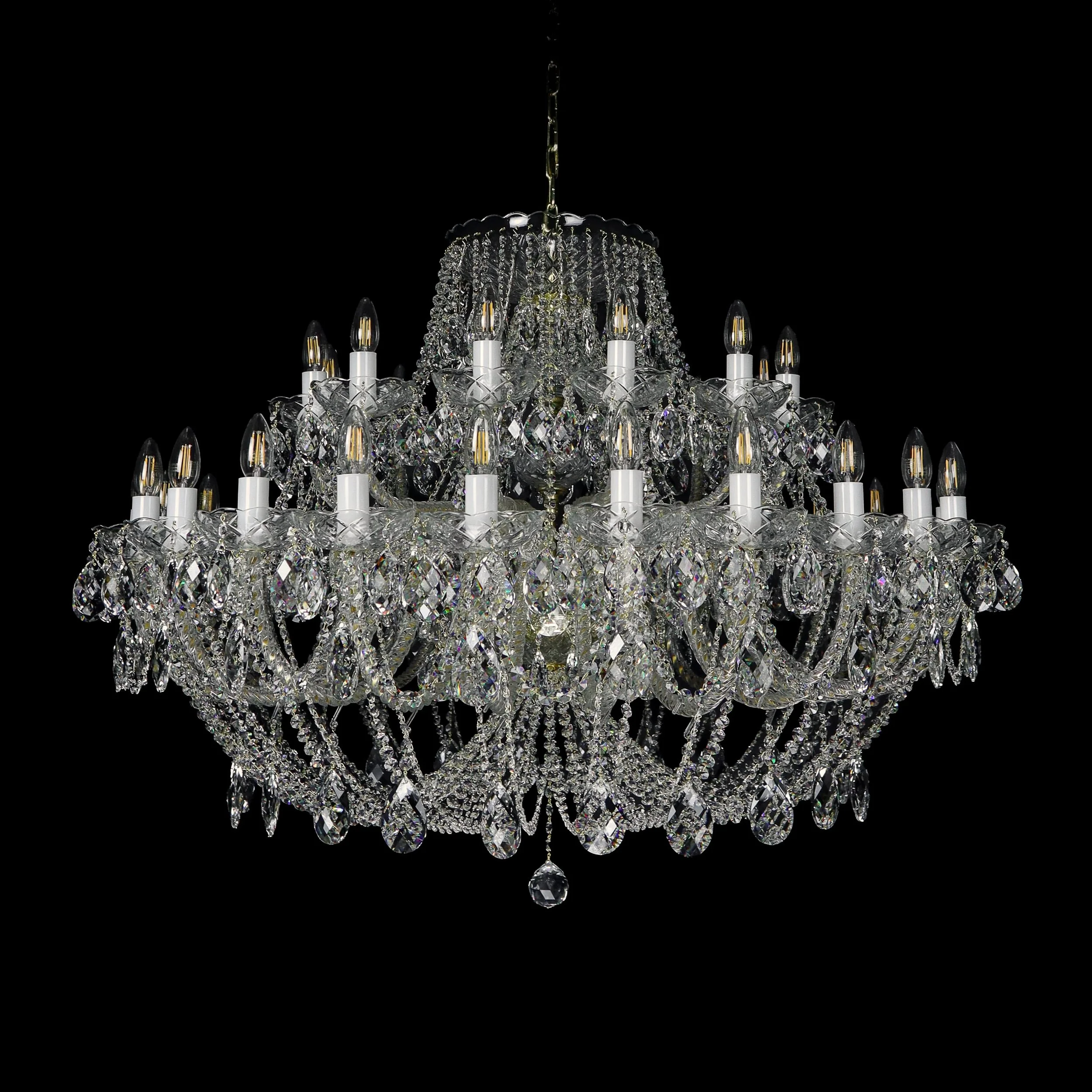 Classe crystal chandelier