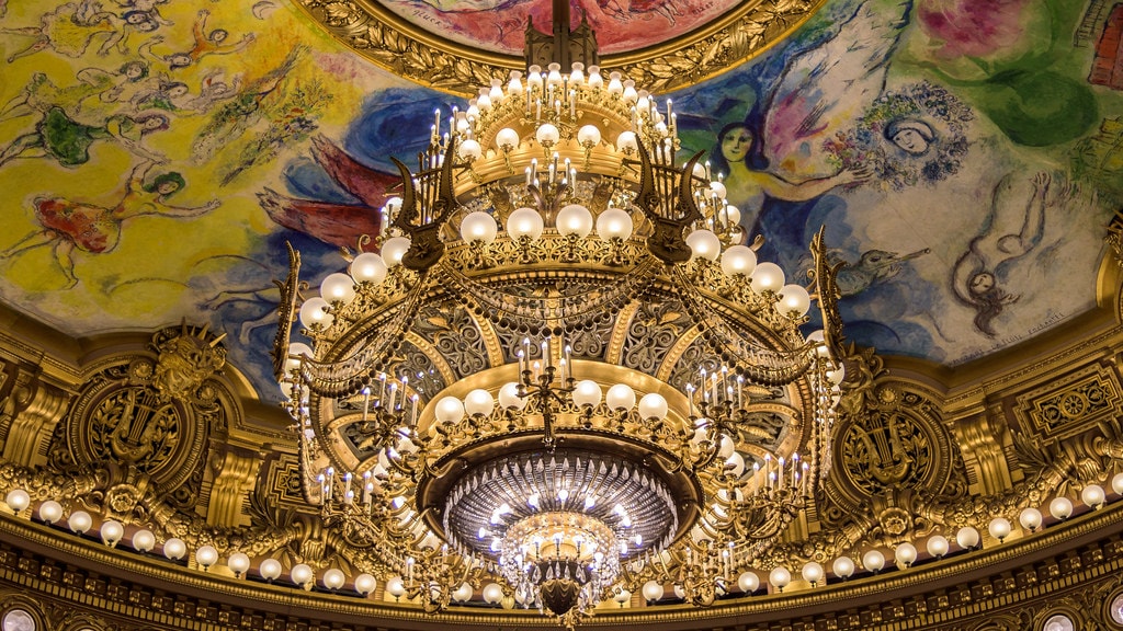 chandelier_paris_opera_house-min.jpg