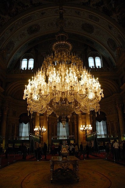 Bohemian Crystal Chandeliers Manufacturer, Most Expensive Biggest Chandelier In The World