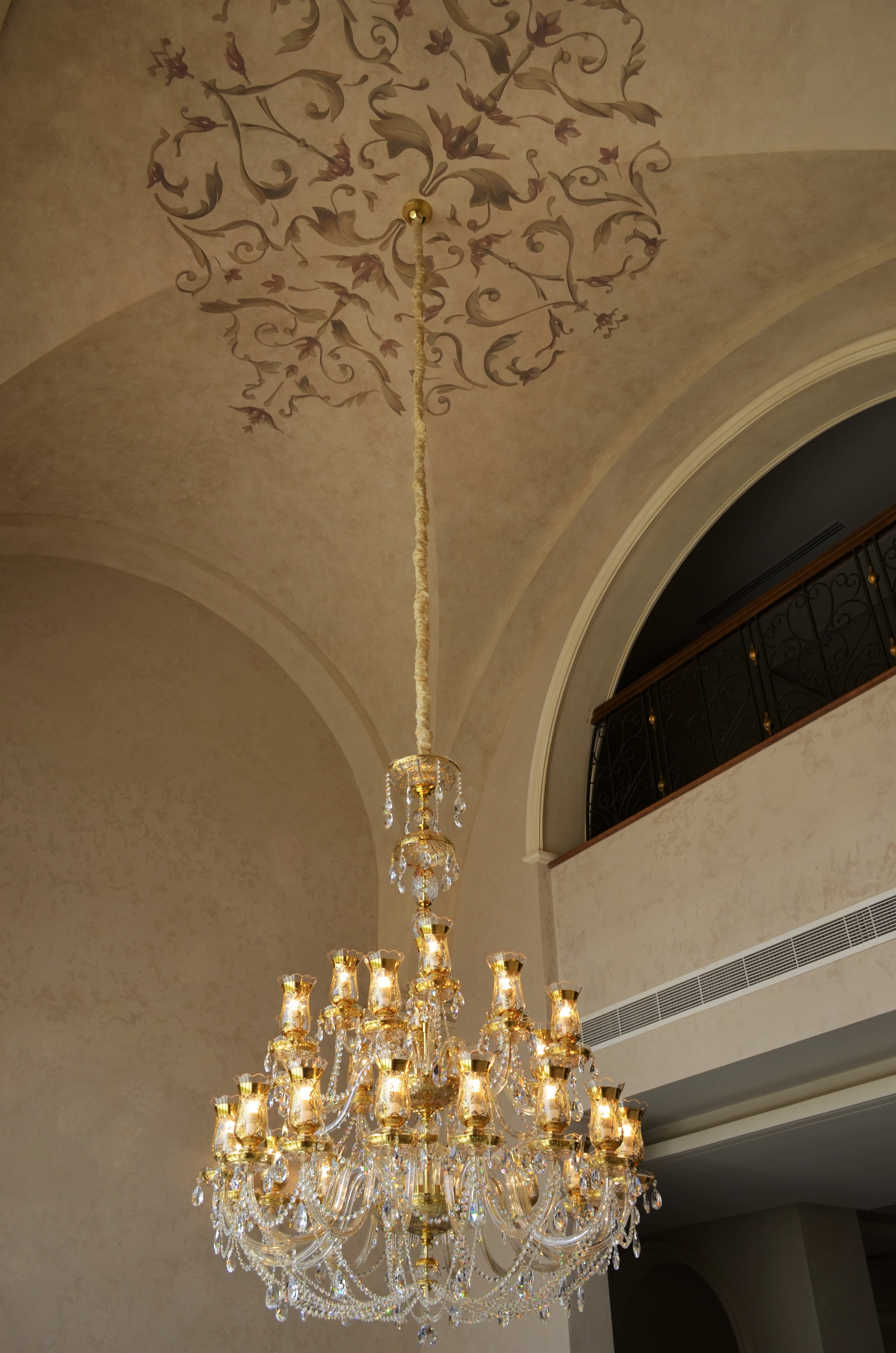 Royal Tulips crystal chandelier — WRANOVSKY Bohemian Crystal