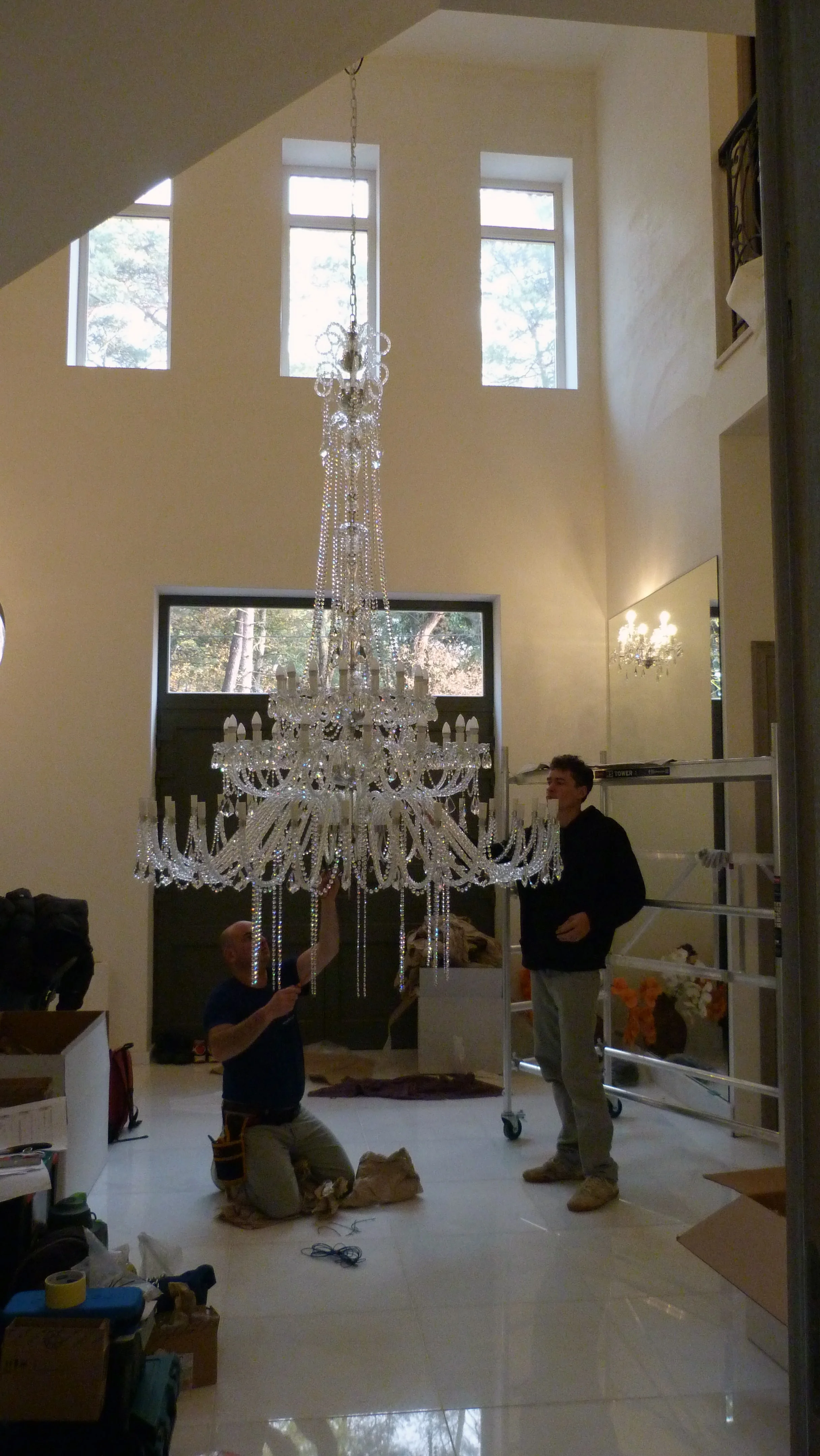 crystal-chandelier-assembly-wranovsky.jpg